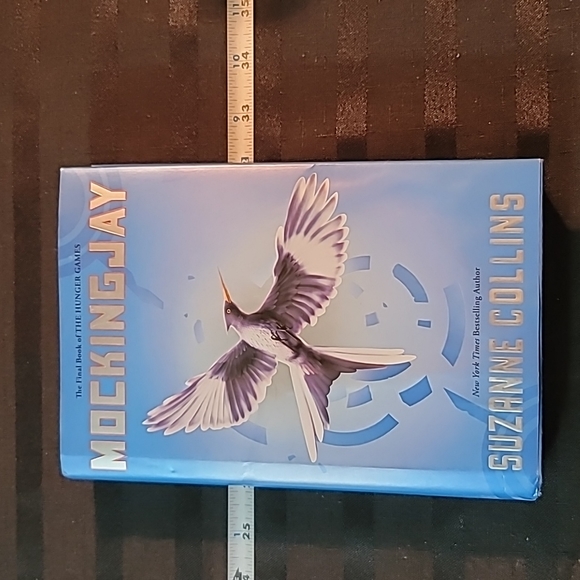 Full set of EUC hardcover books The Hunger Games, Catching Fire, Mocking Jay - Picture 5 of 16